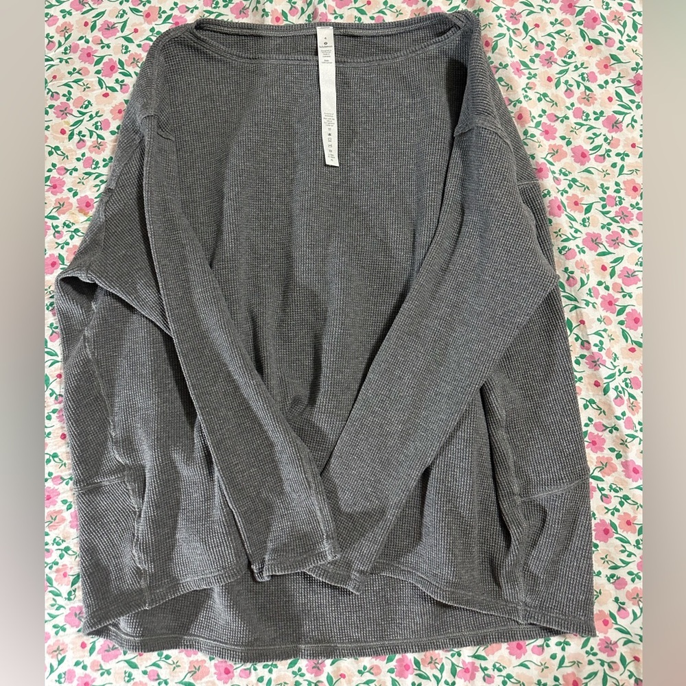 LuLulemon Long sleeve shirt
